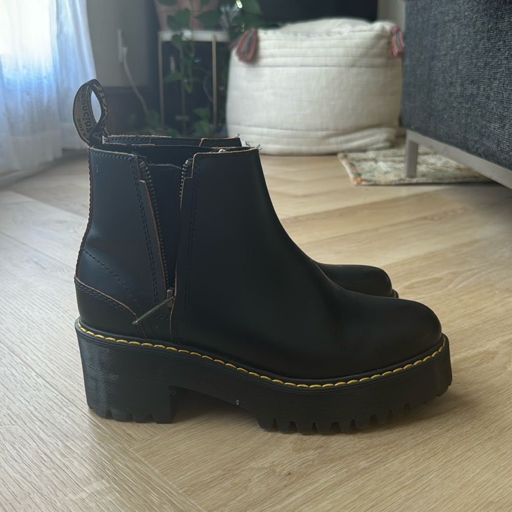 Dr Martens Rometty Chelsea Boot
